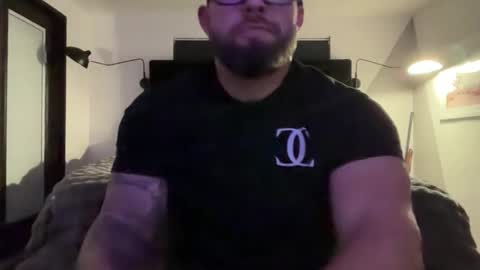 Snapshot of thiccbull12 chatting on 05.21.26 thiccbull12 online show from 05.21.26