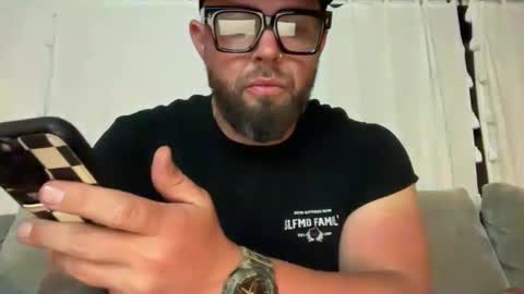 Snapshot of thiccbull12 chatting on 06.10.26 thiccbull12 online show from 06.10.26