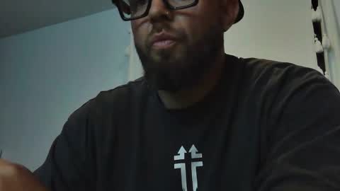 Snapshot of thiccbull12 chatting on 06.11.26 thiccbull12 online show from 06.11.26