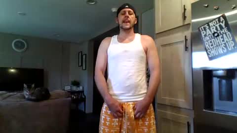 Snapshot of thick_dick11 chatting on 05.18.26 Val online show from 05.18.26