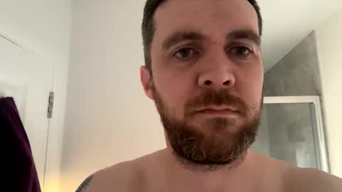 Snapshot of thickandmeaty9incher chatting on 09.08.25 thickandmeaty9incher online show from 09.08.25