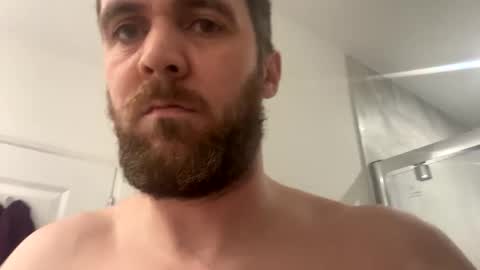 Snapshot of thickandmeaty9incher chatting on 09.19.25 thickandmeaty9incher online show from 09.19.25