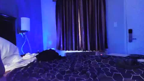 thickascole online show from 10.31.25