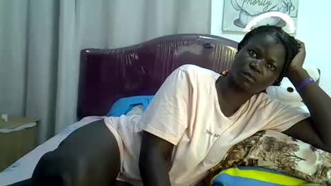 Snapshot of thickassvillageebony chatting on 04.27.26 thickassvillageebony online show from 04.27.26