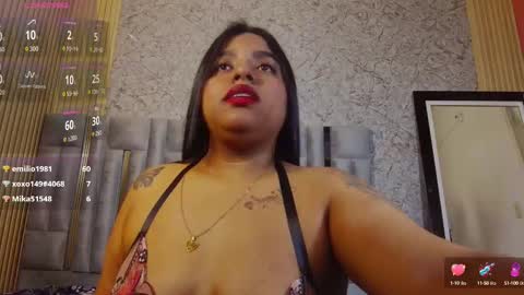 Snapshot of thickbrunnett chatting on 09.25.25 SOFIA online show from 09.25.25