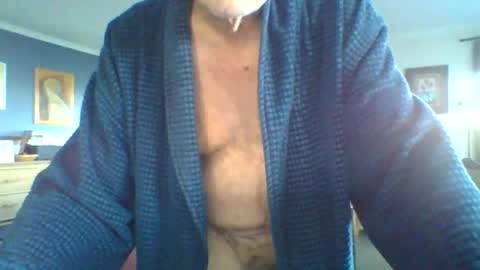 Snapshot of thickcockat71 chatting on 07.19.26 Thickcockat71 online show from 07.19.26