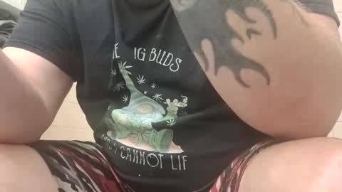 Snapshot of thickdick6933 chatting on 07.26.26 thickdick6933 online show from 07.26.26
