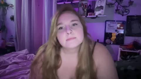 Snapshot of thickgingergoddess chatting on 12.10.24 Ariel online show from 12.10.24
