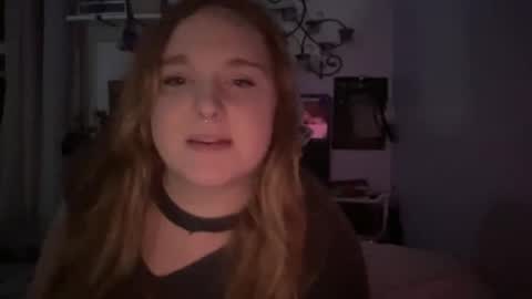 Snapshot of thickgingergoddess chatting on 12.15.24 Ariel online show from 12.15.24