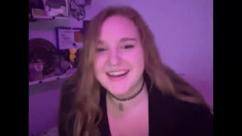 Snapshot of thickgingergoddess chatting on 12.16.24 Ariel online show from 12.16.24