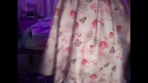 Snapshot of thickgingergoddess chatting on 12.17.24 Ariel online show from 12.17.24