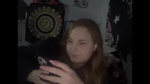 Snapshot of thickgingergoddess chatting on 01.17.25 Ariel online show from 01.17.25