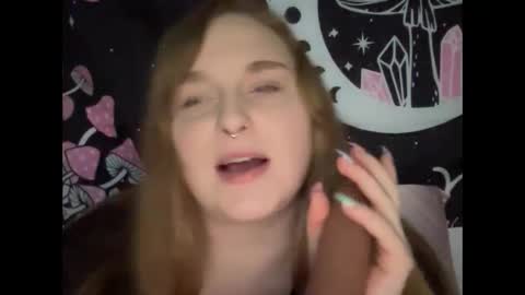 Snapshot of thickgingergoddess chatting on 01.30.25 Ariel online show from 01.30.25