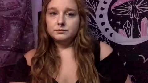 Snapshot of thickgingergoddess chatting on 10.06.25 Ariel online show from 10.06.25