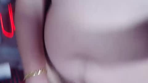 Snapshot of thickhandsomeman chatting on 12.24.24 ThickHandsomeMan online show from 12.24.24