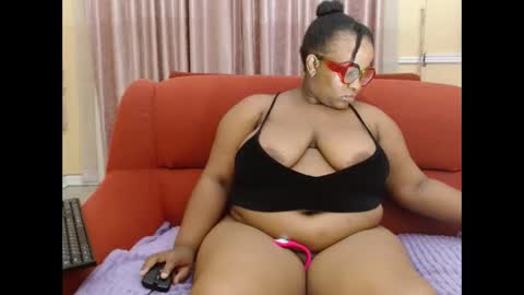 thickjuicyxxx online show from 10.11.25