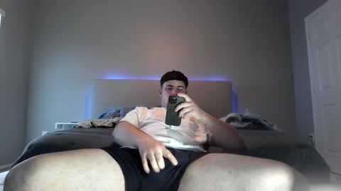 Snapshot of thicklane05 chatting on 11.30.25 thicklane05 online show from 11.30.25