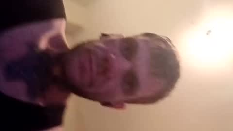 Snapshot of thickmeat3132 chatting on 05.17.26 thickmeat3132 online show from 05.17.26