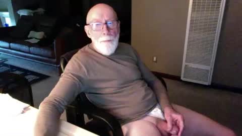 Snapshot of thickmorninwood chatting on 05.25.26 thickmorninwood online show from 05.25.26