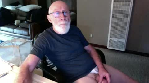 Snapshot of thickmorninwood chatting on 07.26.26 thickmorninwood online show from 07.26.26