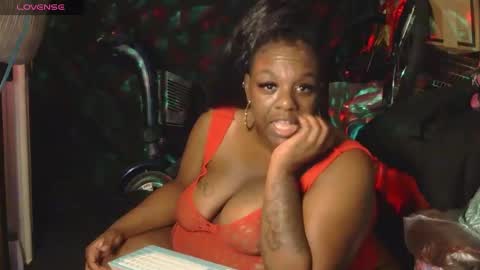 Thickumzz41 online show from 12.19.25