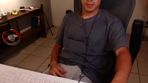 Snapshot of thieves_us chatting on 04.22.26 thieves_us online show from 04.22.26