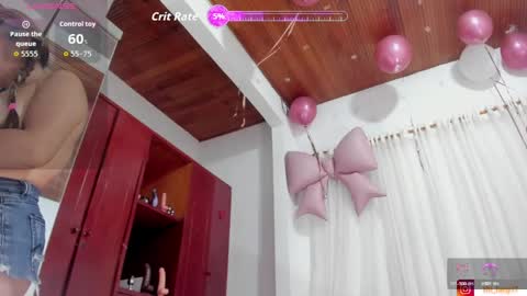 Snapshot of thifany_17 chatting on 05.05.26 thifany online show from 05.05.26