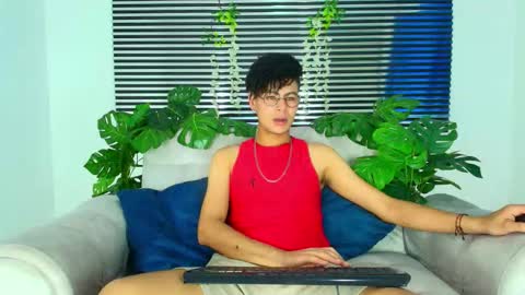 Snapshot of thiiagosaeenz chatting on 03.01.26 Thiago Saenzz online show from 03.01.26