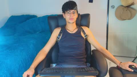 Snapshot of thiiagosaeenz chatting on 05.31.26 Thiago Saenzz online show from 05.31.26