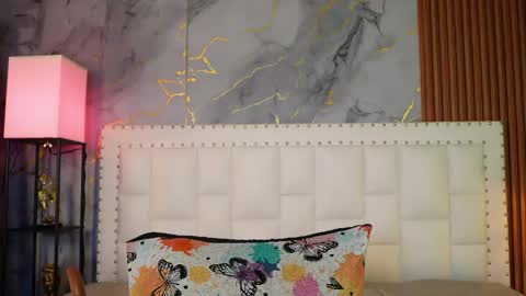 Snapshot of thin_eva chatting on 06.02.26 Eva online show from 06.02.26