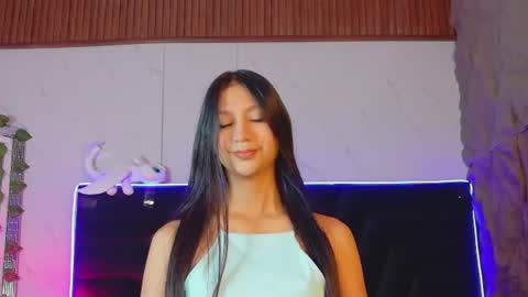 Snapshot of thin_eva chatting on 06.13.26 Eva online show from 06.13.26