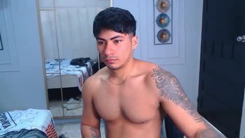 MICHAEL AND CRISS online show from 01.17.26