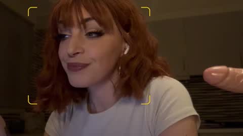 Snapshot of thirstypickle chatting on 02.03.26 Sarra Rhies online show from 02.03.26