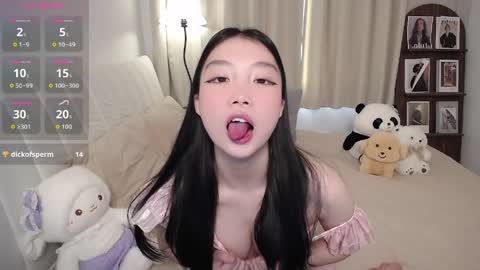 Snapshot of thisgirl__ chatting on 04.19.26 kk online show from 04.19.26