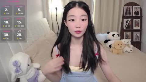Snapshot of thisgirl__ chatting on 05.10.26 kk online show from 05.10.26