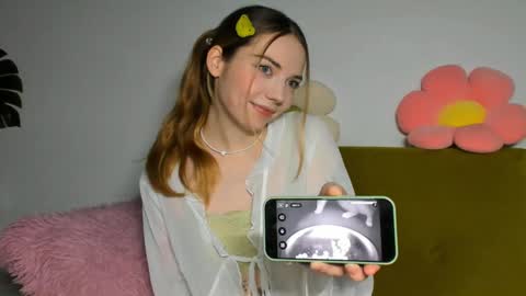 Snapshot of thisisamelia chatting on 12.01.24 Amelia shows on mondays fridays and sundays if anything changes im giving updates on my fansly online show from 12.01.24