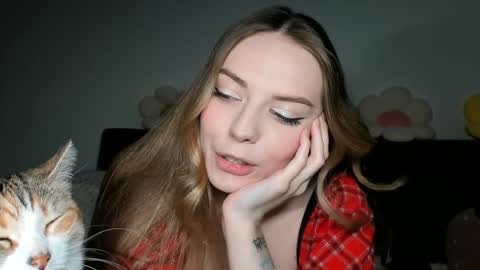 Snapshot of thisisamelia chatting on 12.29.24 Amelia shows on mondays fridays and sundays if anything changes im giving updates on my fansly online show from 12.29.24