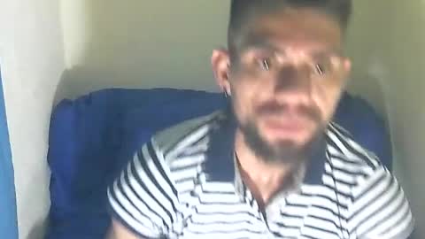 Snapshot of thomas2wood chatting on 06.15.26 Thomas2Wood online show from 06.15.26