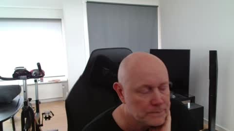 Snapshot of thomas806035 chatting on 07.07.26 thomas806035 online show from 07.07.26