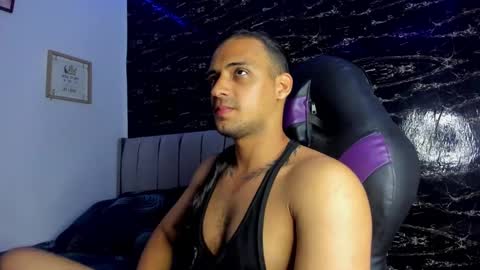 Snapshot of thomas__wayne chatting on 02.28.26 Thomas online show from 02.28.26