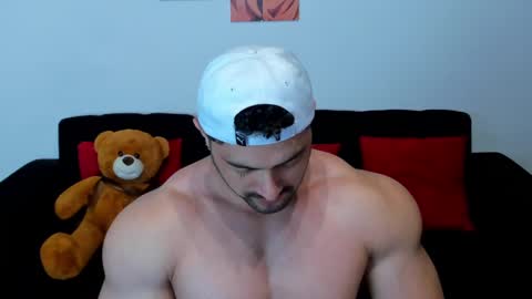 Snapshot of thomas_brandon chatting on 03.01.25 Thomas Brandon online show from 03.01.25
