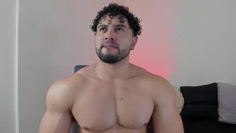 Snapshot of thomas_brandon chatting on 11.07.25 Thomas Brandon online show from 11.07.25