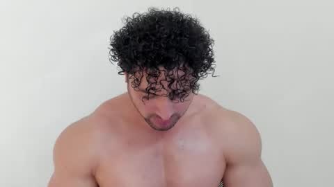 Snapshot of thomas_brandon chatting on 12.02.25 Thomas Brandon online show from 12.02.25