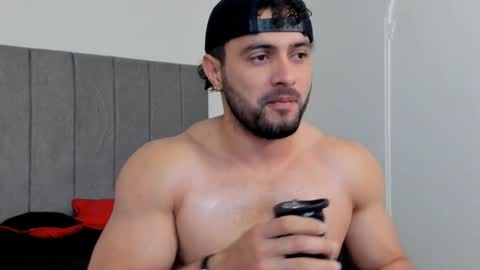 Snapshot of thomas_brandon chatting on 12.22.25 Thomas Brandon online show from 12.22.25