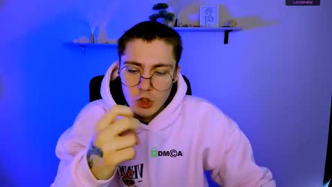 thomas_crow online show from 02.05.26