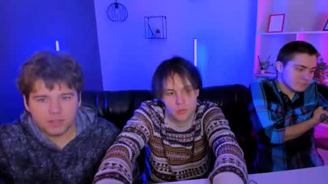 thomas_crow online show from 02.08.26