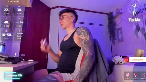Snapshot of thomas_fuckboy chatting on 09.18.25 Thomas Grey online show from 09.18.25