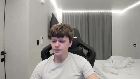 Snapshot of thomas_shelbivip chatting on 03.12.26 Tomas online show from 03.12.26