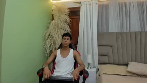 Snapshot of thomas_valkov chatting on 04.18.26 Thomas Valkov online show from 04.18.26