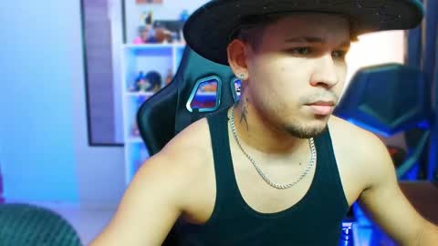 Snapshot of thomascollins__ chatting on 11.01.25 Thomas online show from 11.01.25